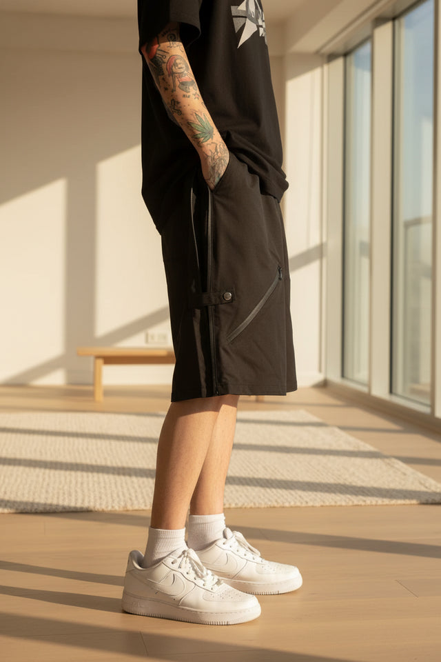 mens-casual-black-cargo-shorts.