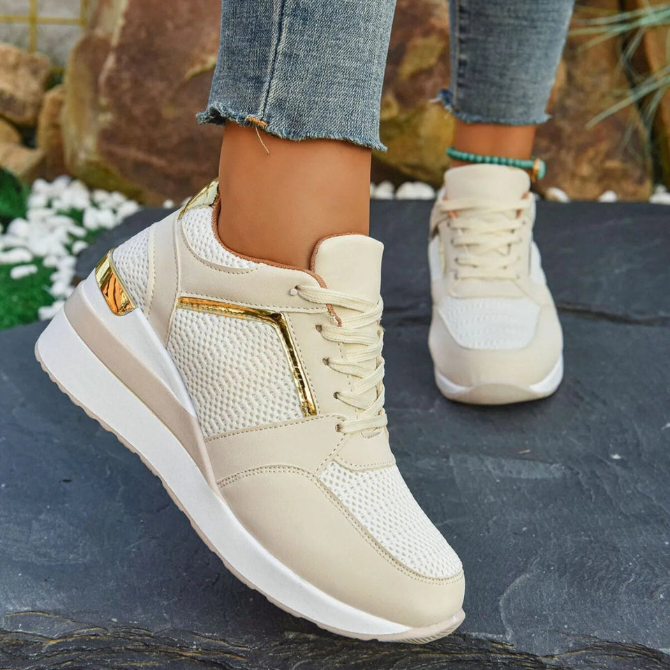 Women's black breathable mesh sneakers