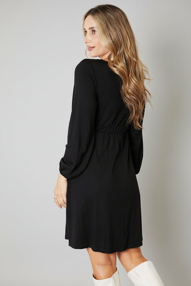 Women's comfortable empire waist pocket dress