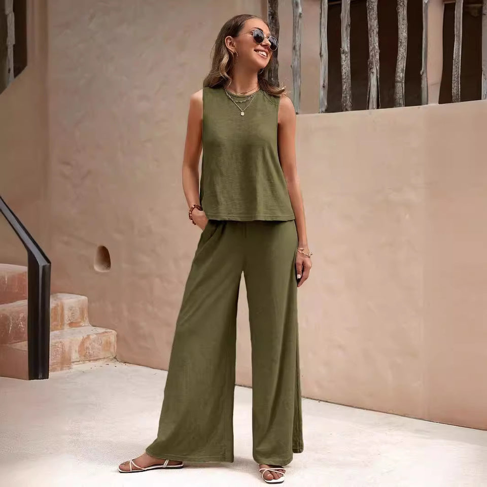 Women's relaxed casual two-piece outfit