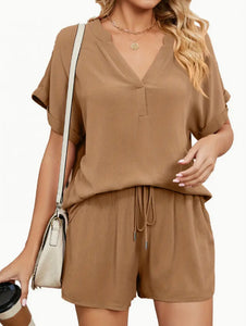 Women’s loose-fit two-piece top and shorts set