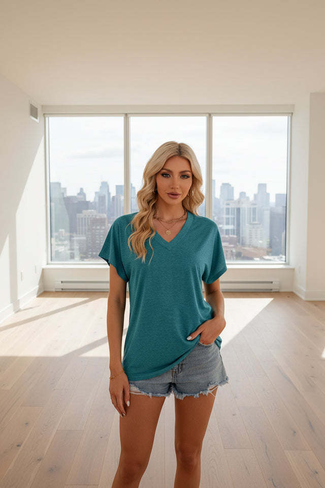 Women's white short sleeve T-shirt for everyday wear