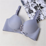 Women's wire-free everyday bra